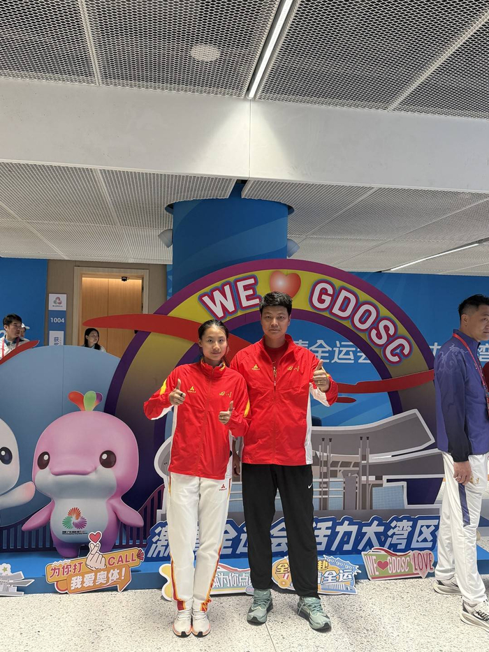 42秒62！近七年中国女子4×100米最快接力，刘国怡递出第二棒的答案丨封面头条|田径|黄祥|教练|田联|训练_新浪新闻